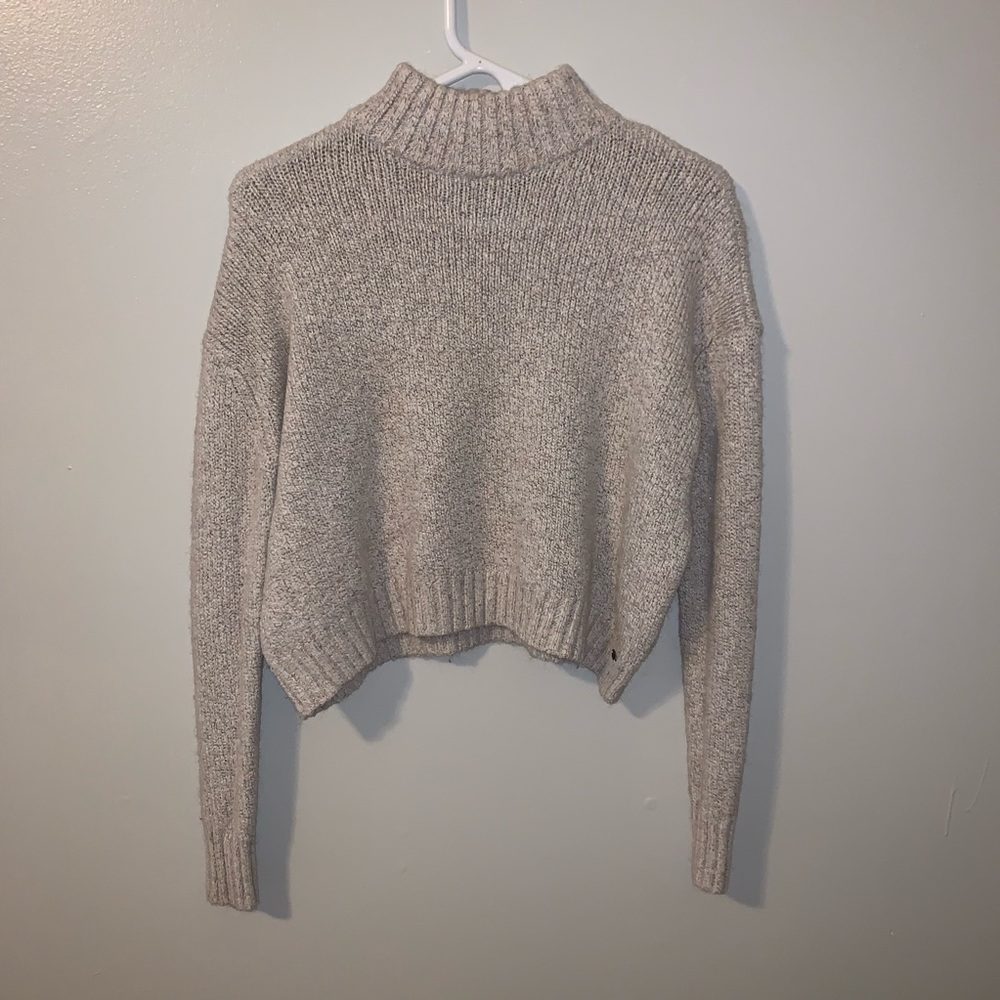 Stunning turtle neck!!!